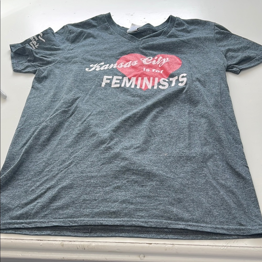 Gildan Small Kansas City is for Feminists Gray Short Sleeve V Neck T-Shirt